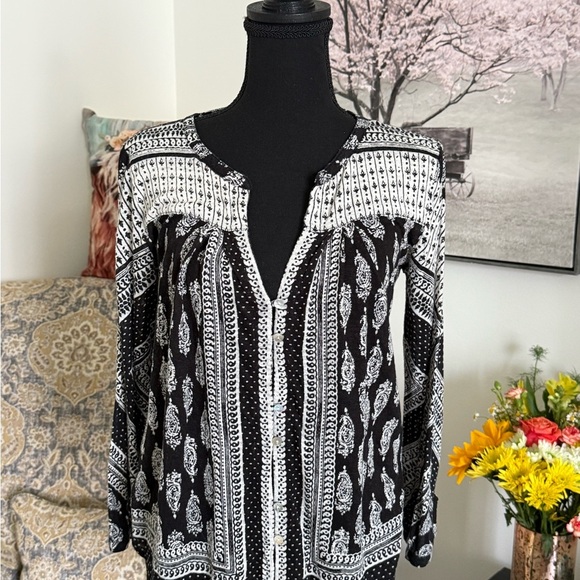 Lucky Brand Black and White 3/4 Sleeve Buttoned Blouse - Picture 1 of 5